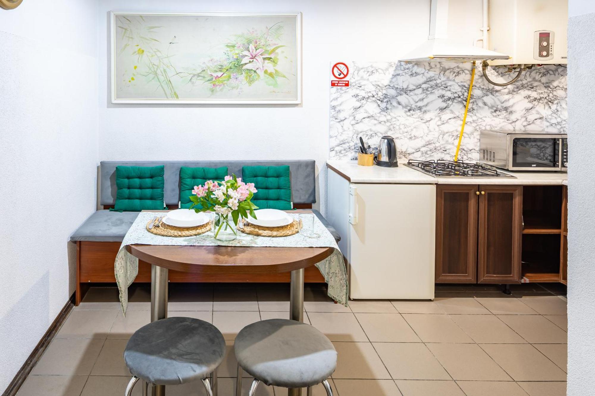 Complex Of Central Apartments Lviv Ngoại thất bức ảnh